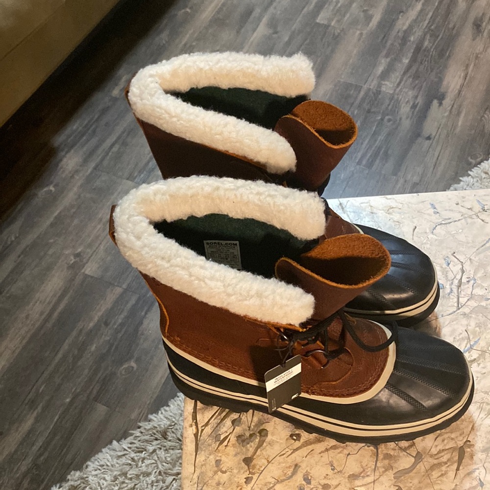 SOREL insulated/waterproof Boot